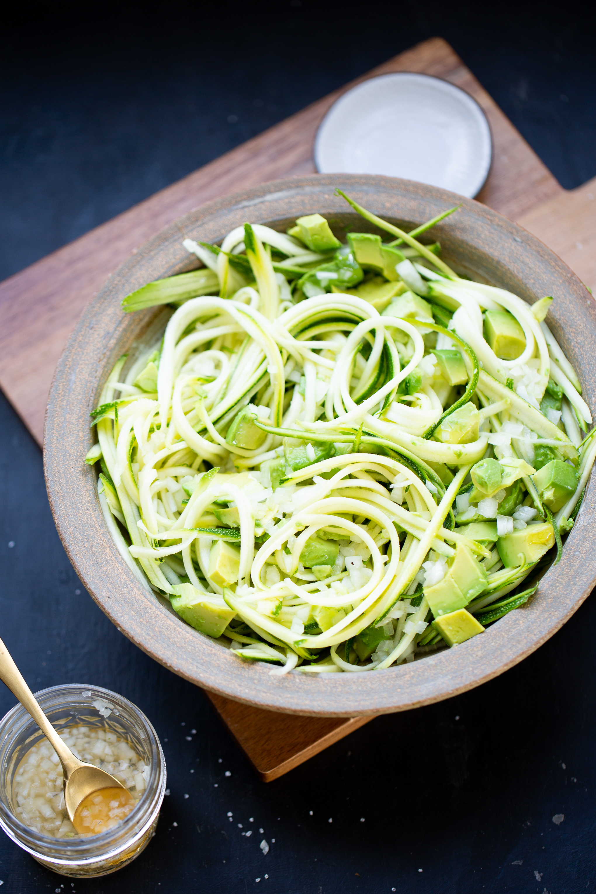 This avocado and zucchini salad is delicious as-is. It is fresh, easy to make, super healthy, crunchy, and versatile. #vegan, #veganmexican,#easyveganrecipes