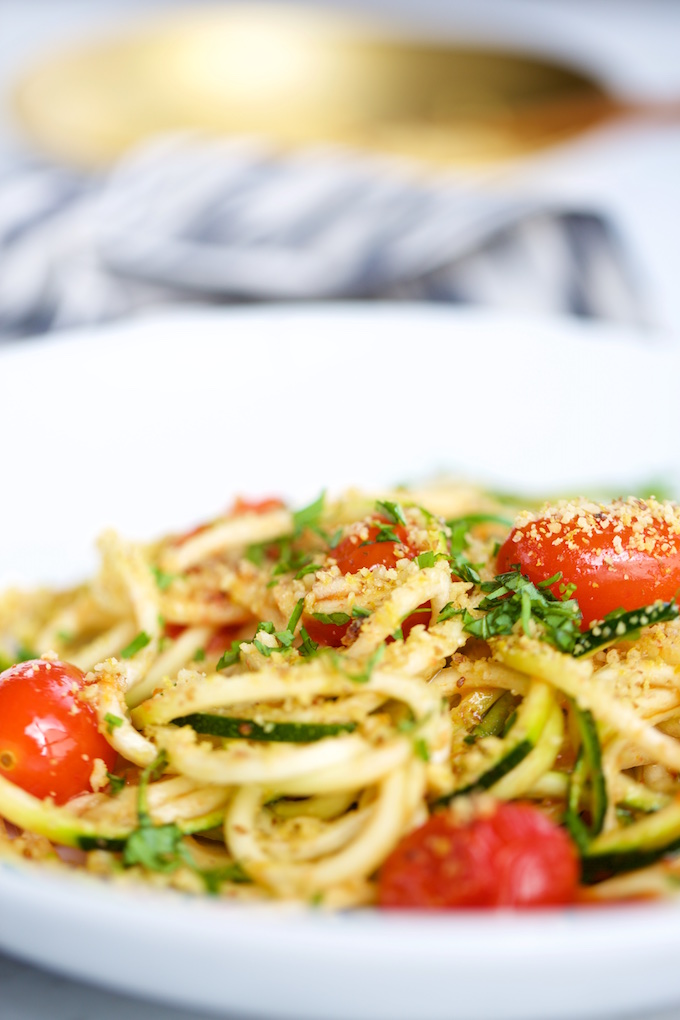Zucchini noodles with cherry tomatoes 