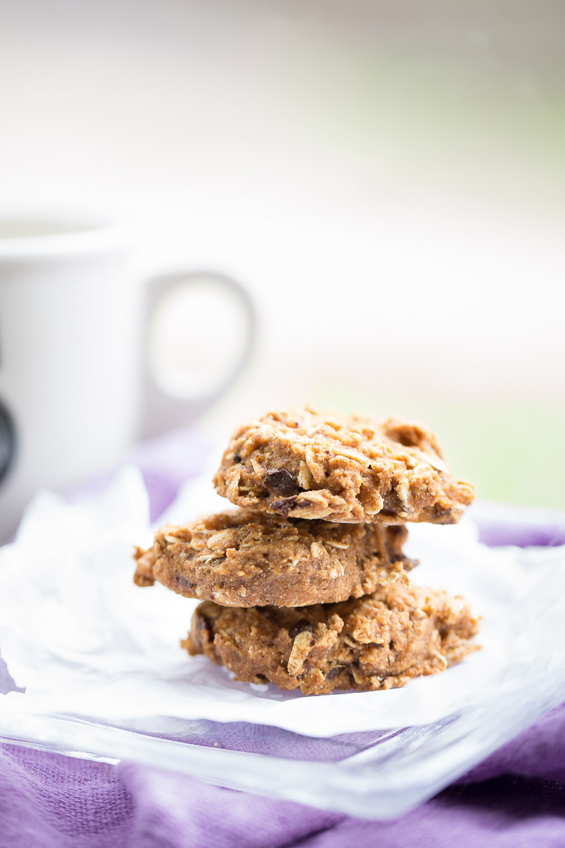 This recipe for better chocolate chip cookies has only real and clean ingredients. There is nothing processed in this list; there are just great flavors.
#veganchocolatechip, #naturalflavors, #healthycookies