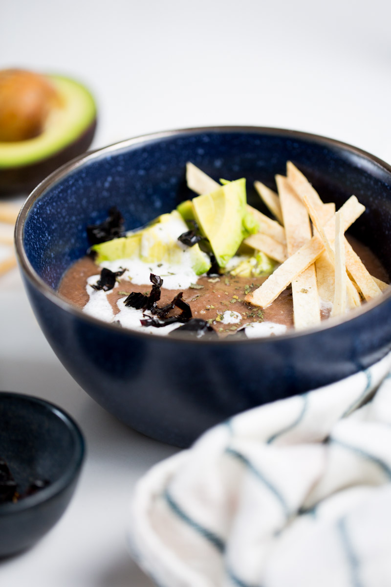 This black bean tomato soup is an authentic Mexican vegan recipe. This healthy soup is perfect for a cold winter night or when you have to cook in a hurry.
#vegan, #healthyrecipe, #authenticmexicanfood