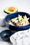 sopa de frijol y tomate