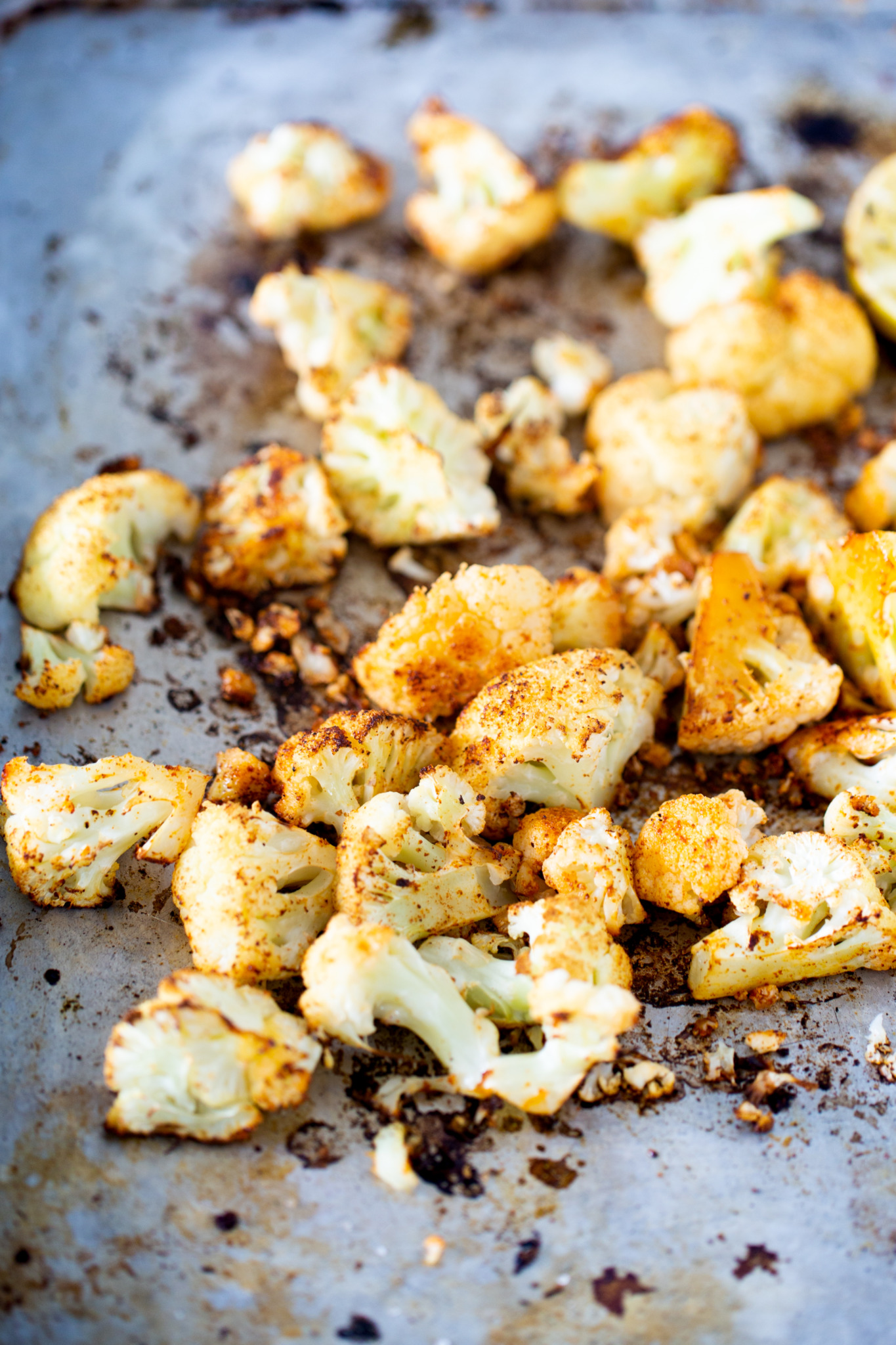 tacos de coliflor rostizada/ roasted cauliflower tacos