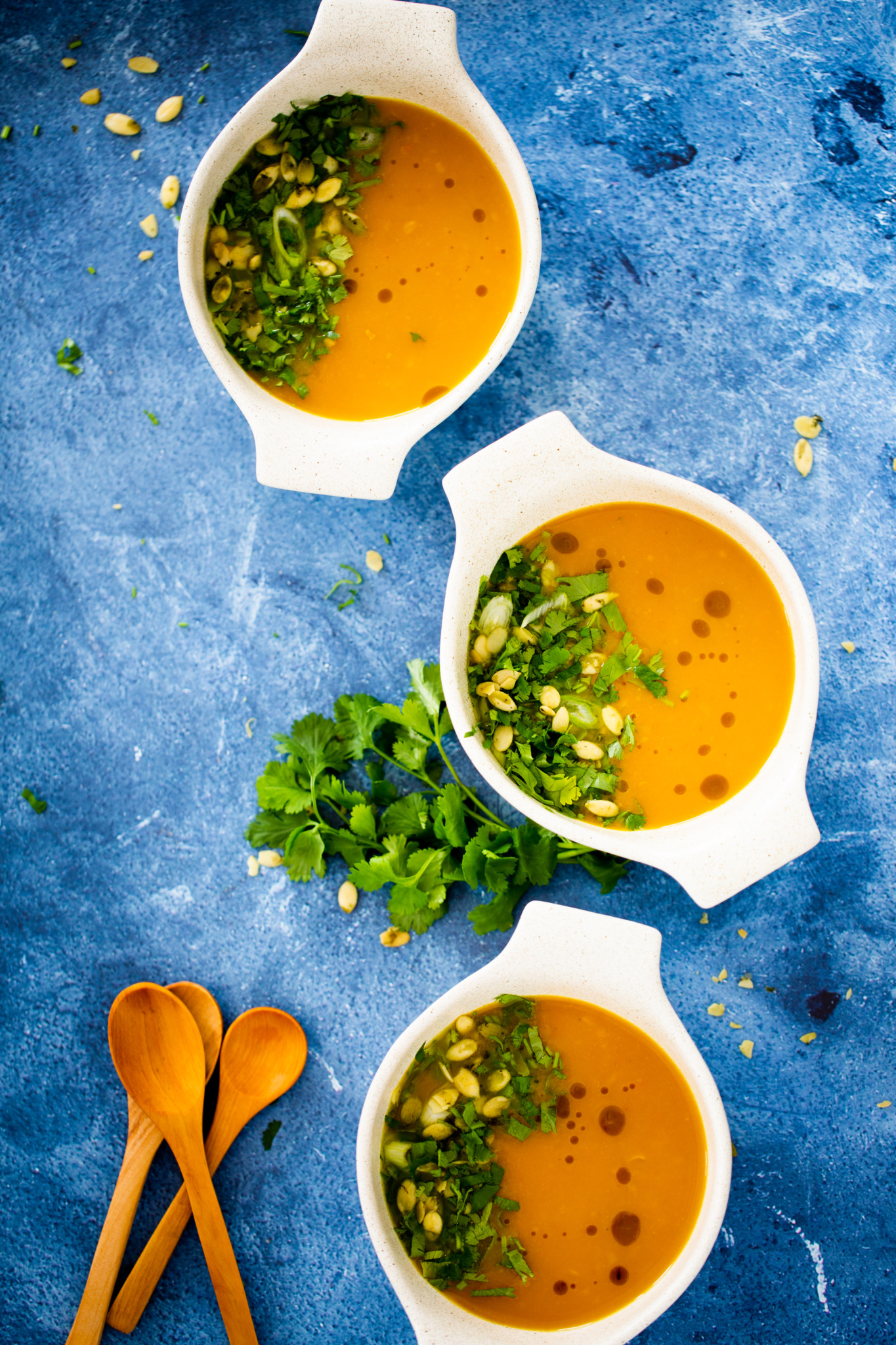 This detox carrot soup is a perfect way to start the new year if you want to start eating healthier.