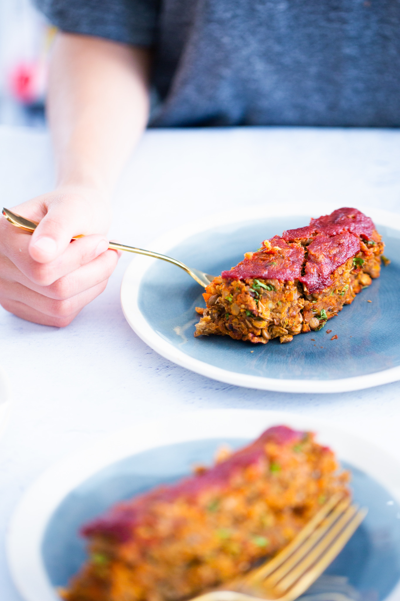 This recipe for vegan lentil loaf is very easy to prepare and it is perfect to start with a vegan diet or a meatless weekday.