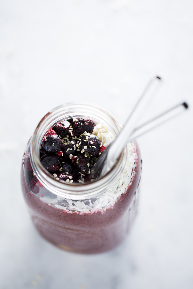 Berries and acai smoothie