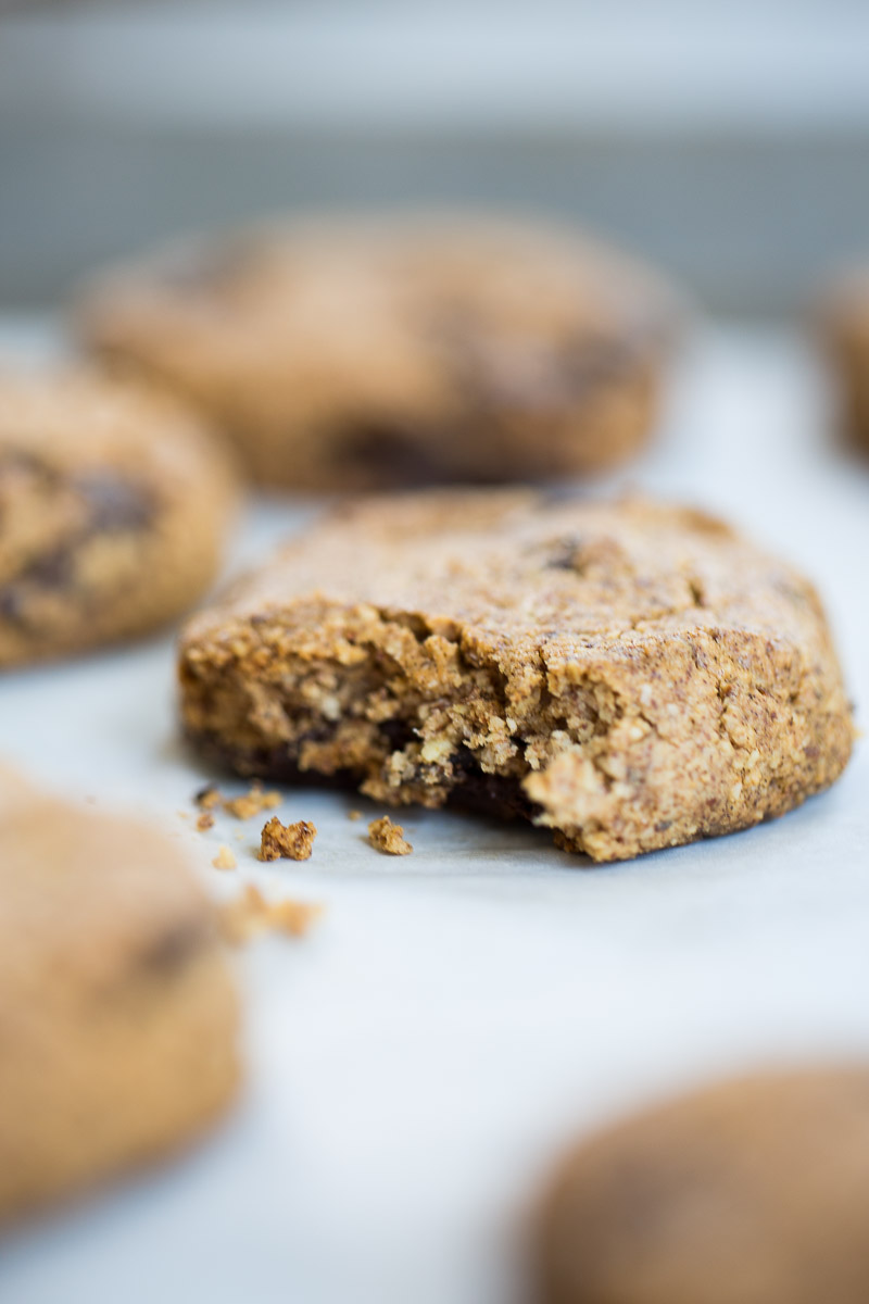 almond meal chocolate chip cookies