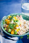 Vegan Poke-bowl with mango & sriracha mayo