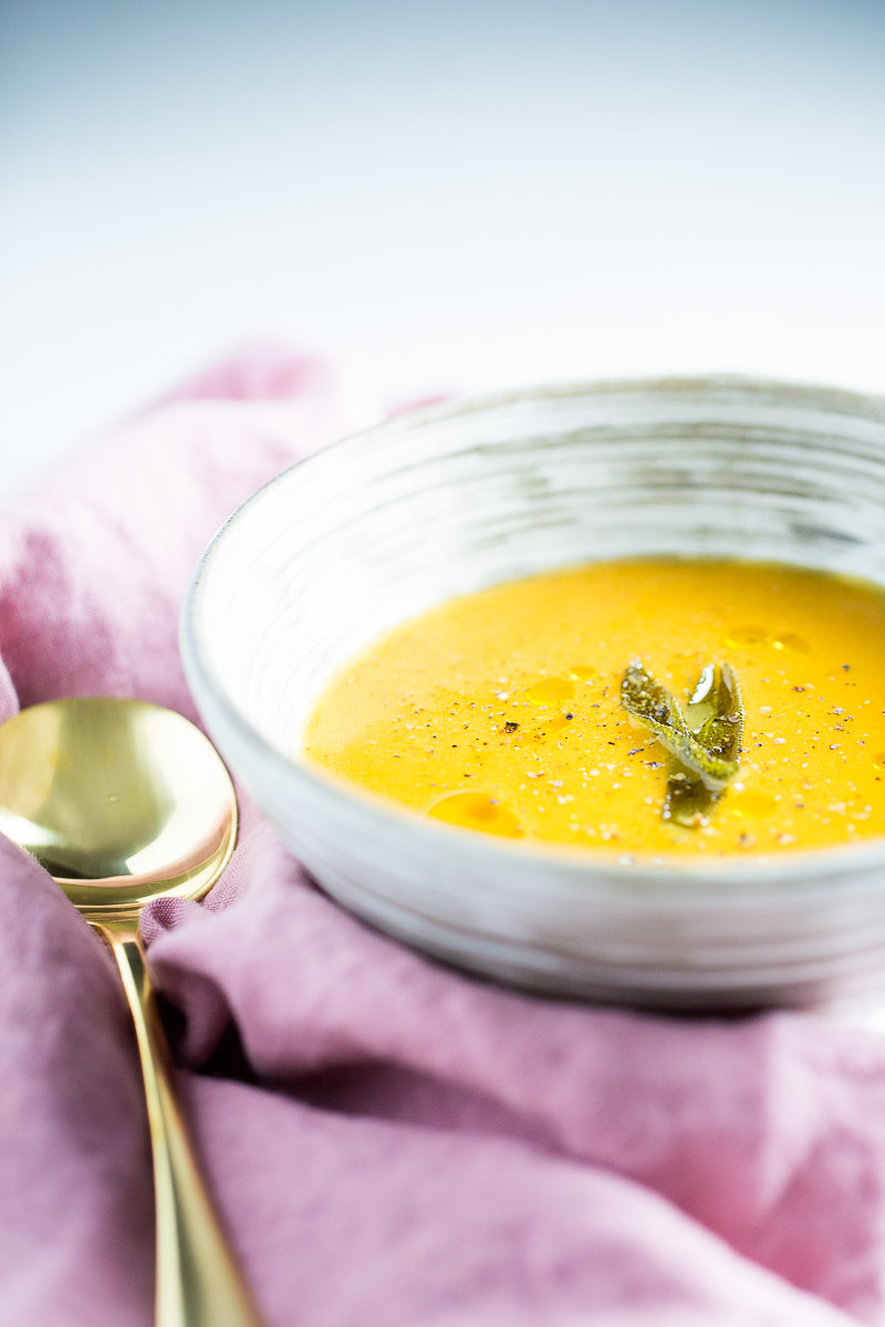 Sopa de calabaza rostizada , Roasted butternut squash soup