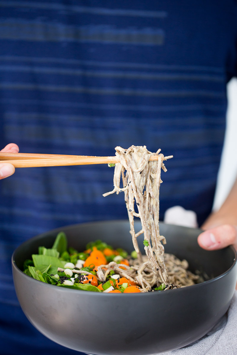 This recipe for vegan soba noodle recipe with an amazing 6 ingredient cashew sauce is amazing for a super fast lunch or to feed unexpected guests.