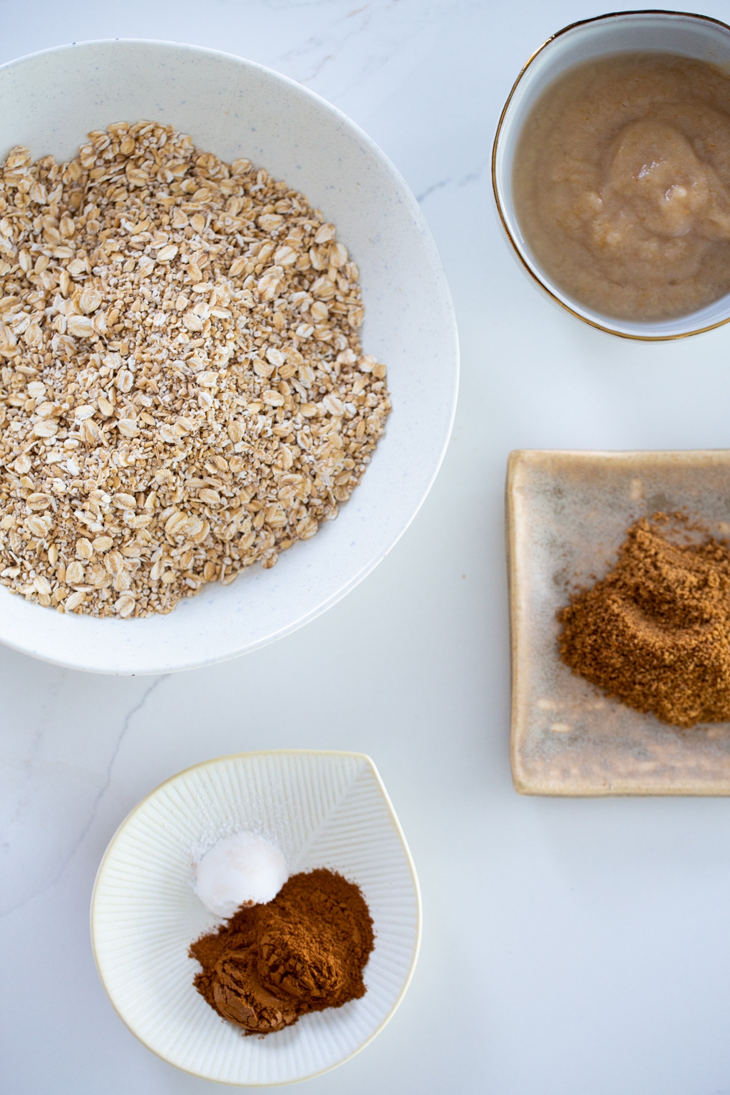 oatmeal flakes, pear puree, and other ingredients