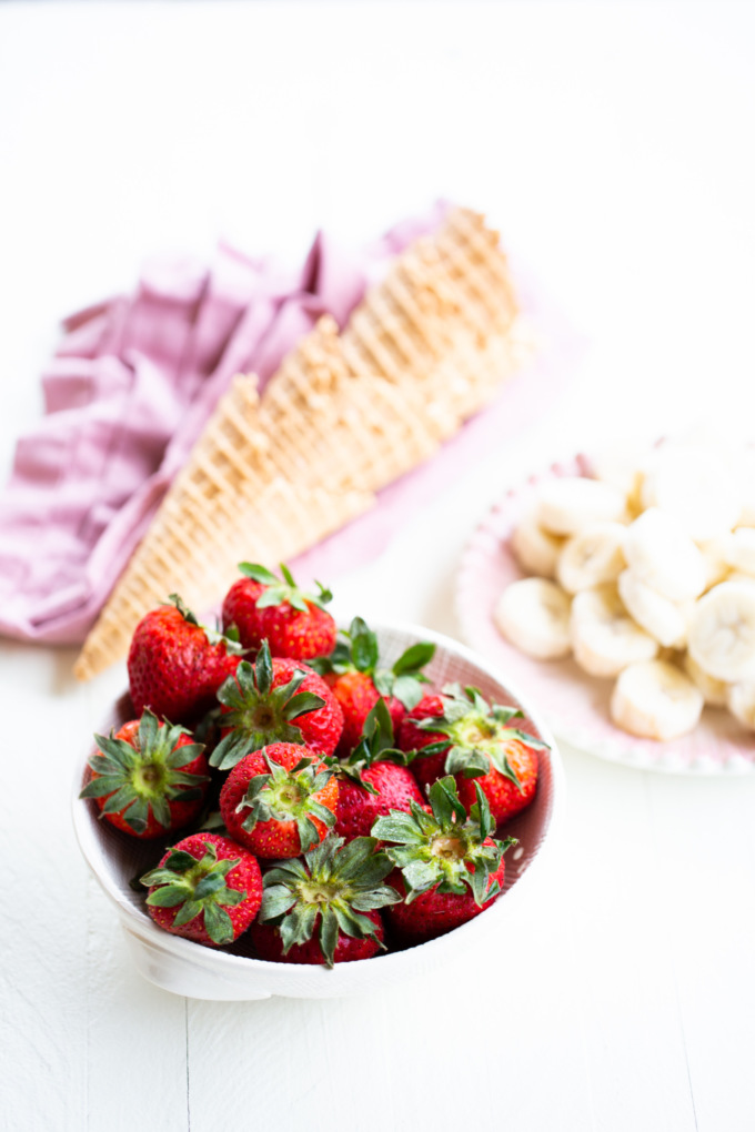 ingredients for STRAWBERRY AND BANANA ICE CREAM
