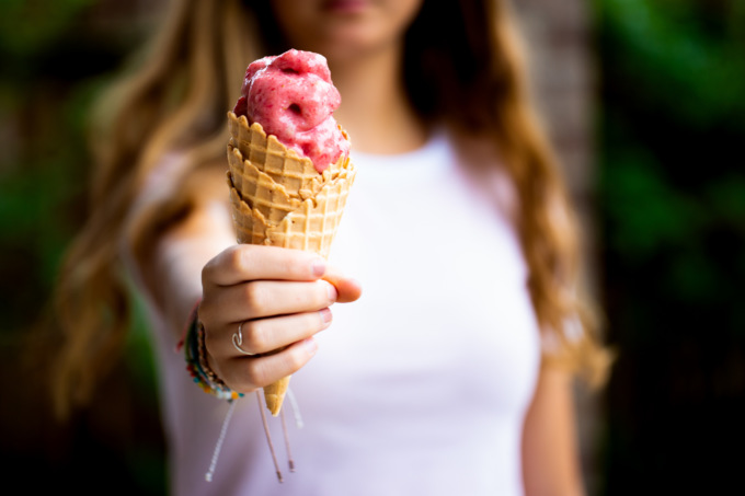 STRAWBERRY AND BANANA ICE CREAM